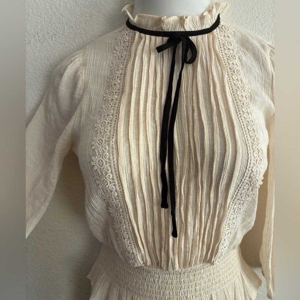 E&M Elegant High Neck Cream Blouse Lace with Black Tie Accent M - Picture 4 of 16